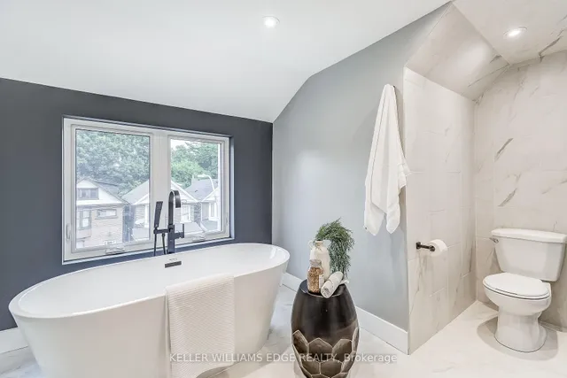 Additional image 33 of 32 Cumberland Ave