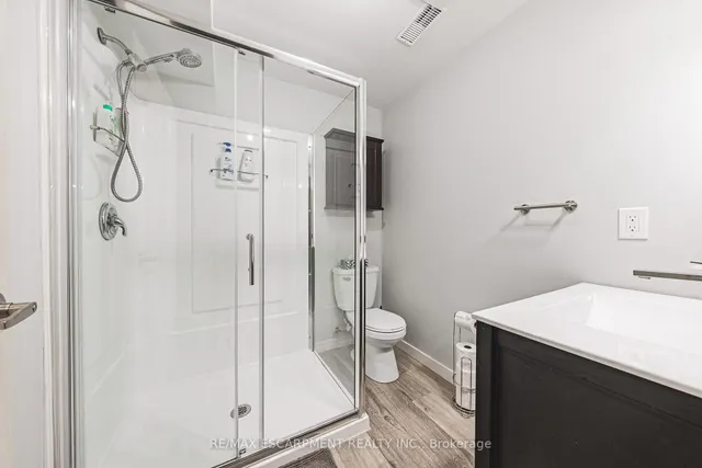 Additional image 29 of 185 COMFORT Crt