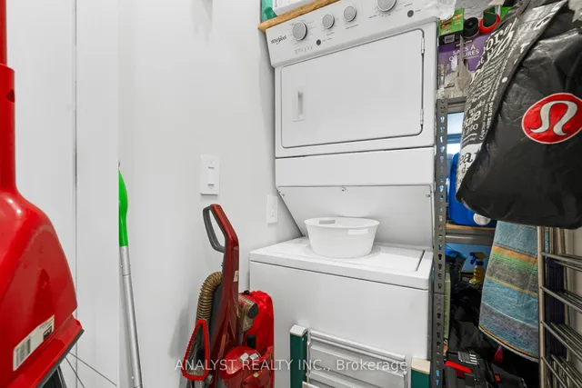 Additional image 23 of 42 Smithfield Dr