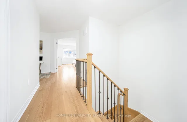 Additional image 24 of 34 Matterhorn Rd