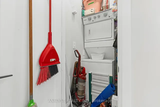 Additional image 24 of 42 Smithfield Dr