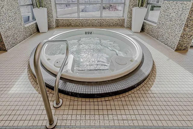 房产图片 32 - 15 Viking Lane 单元 3108