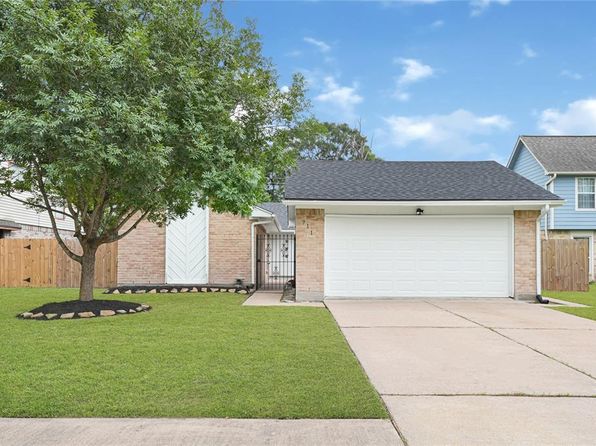 711 Charidges Dr, Houston, TX 77034