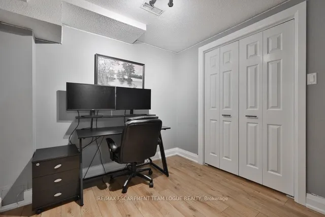 Additional image 36 of 4113 Bonavista Cres