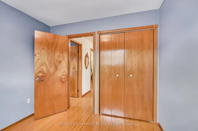 Additional image 19 of 75 President Dr