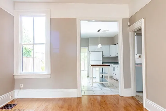 Additional image 18 of 251 West Ave