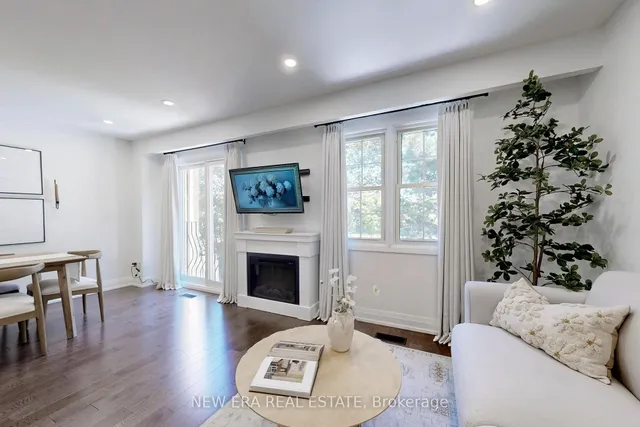 房产图片 7 - 1951 Rathburn Rd 单元 5