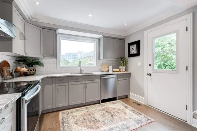 Additional image 20 of 54 Flamboro St