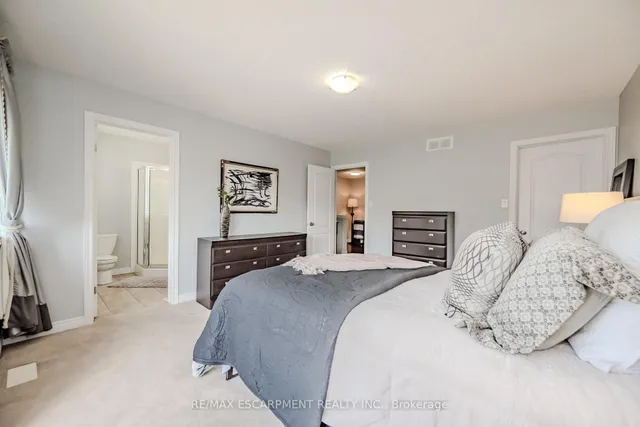 Additional image 24 of 56 Liddycoat Lane