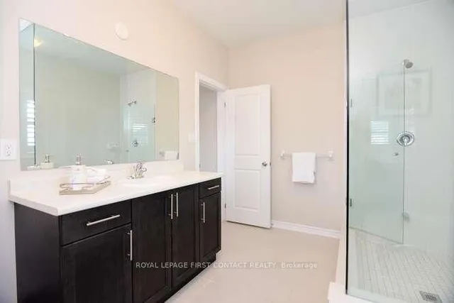 Additional image 36 of 24 Bachelor St