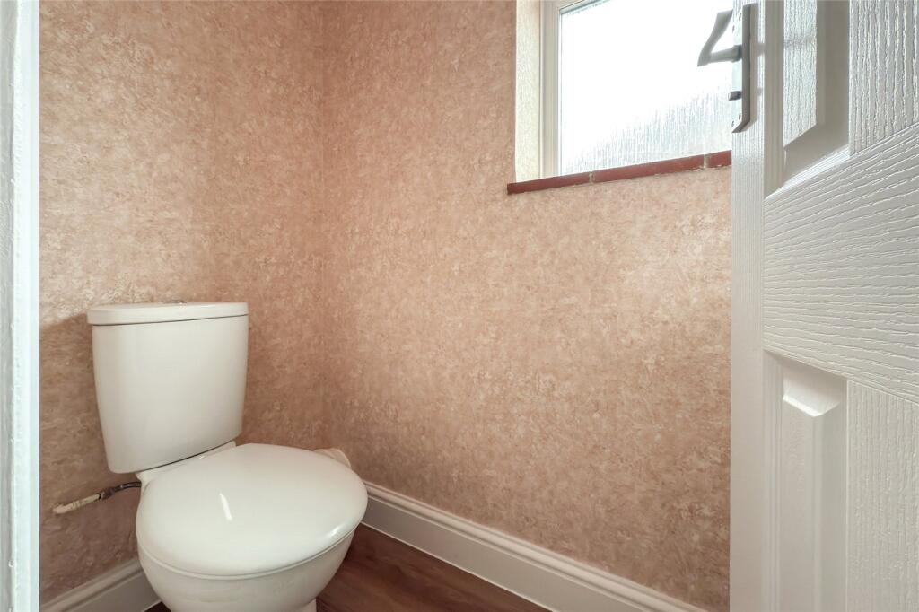 Additional image 11 of Pondfield Crescent, St. Albans, Hertfordshire, AL4