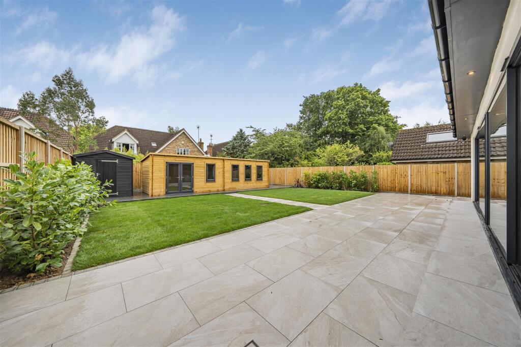 Additional image 33 of Bucknalls Drive, Bricket Wood, St. Albans