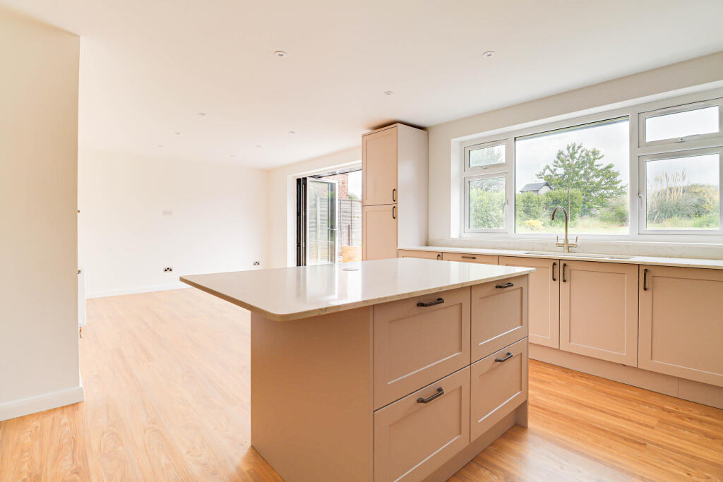 Additional image 10 of Robert Avenue, St Albans, AL1