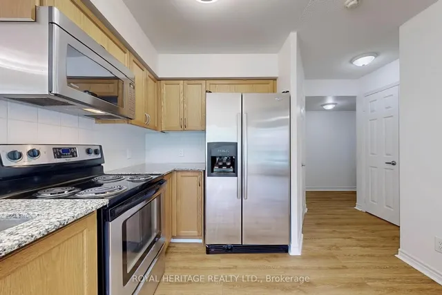 房产图片 13 - 60 Fairfax Cres 单元 211