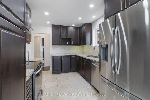 Additional image 11 of 44 Caracas Rd