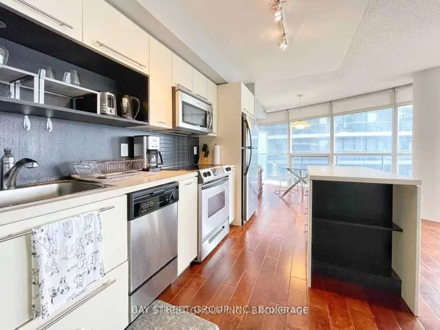 Additional image 8 of 21 Carlton St Unit 1607