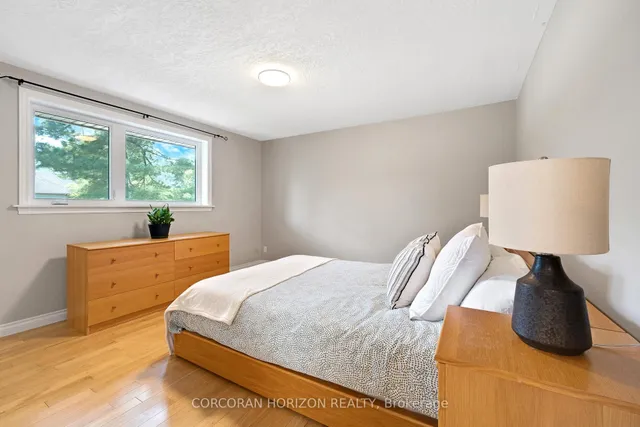 Additional image 22 of 8 Sunbridge Cres