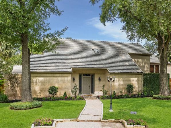 706 Saint Ives Ct, Houston, TX 77079