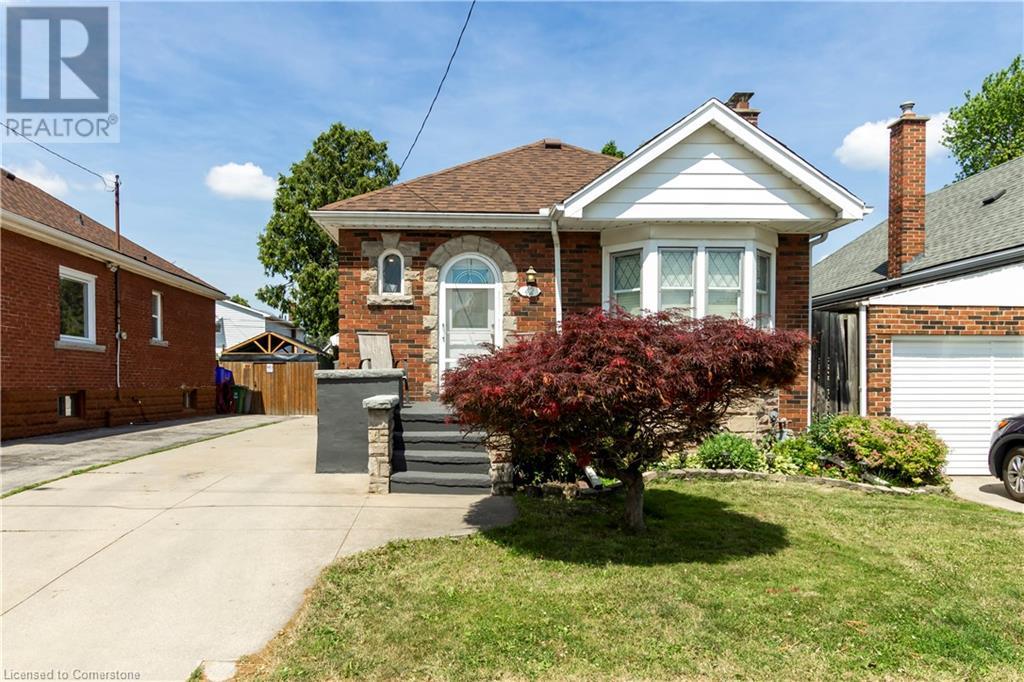 42 CAMERON Avenue S|Hamilton, Ontario L8K2W9