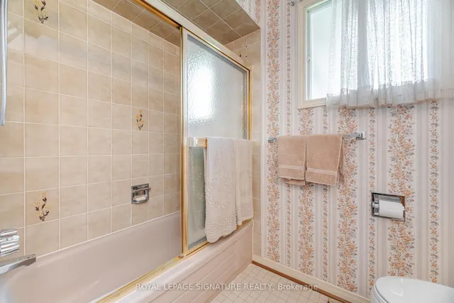 Additional image 33 of 23 Mossbank Dr