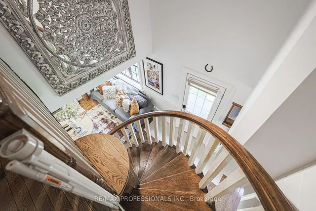 Additional image 20 of 36 Lake Shore Dr