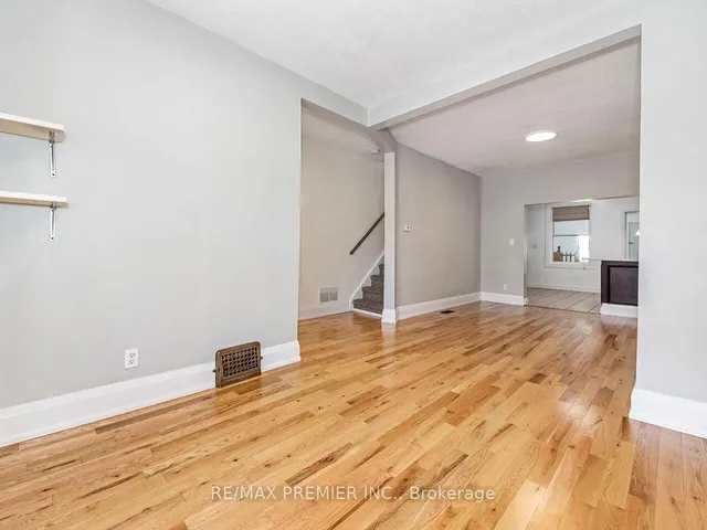 Additional image 9 of 884 Runnymede Rd