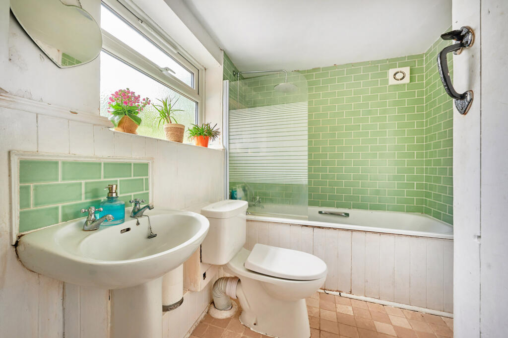 Additional image 8 of The Hill, Wheathampstead, St. Albans, Hertfordshire, AL4