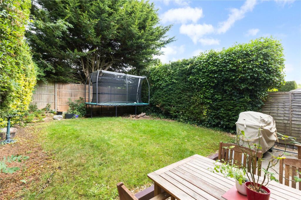 Additional image 17 of Welbeck Rise, Harpenden, Hertfordshire, AL5