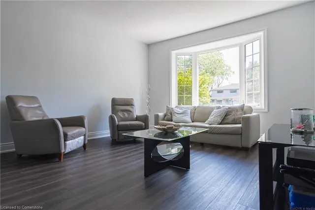 Additional image 6 of 2390 Sinclair Cir