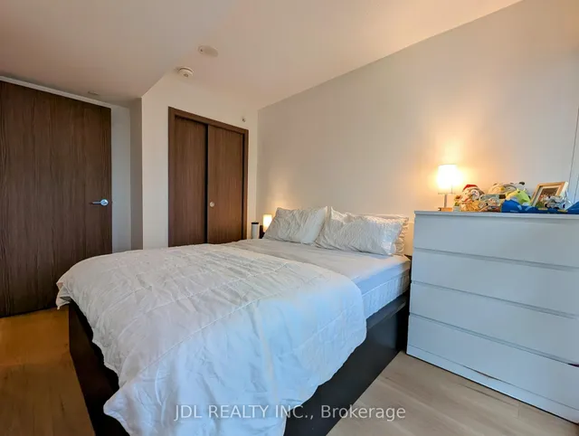 Additional image 16 of 17 Bathurst St Unit 1908