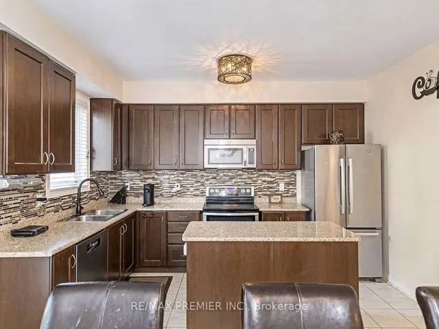 Additional image 14 of 38 Betty Nagle St