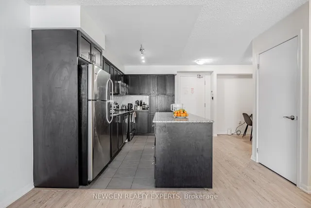 Additional image 10 of 800 Lawrence Ave Unit 704