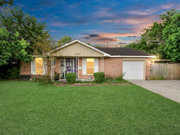 4827 Dalmatian Dr, Houston, TX 77045