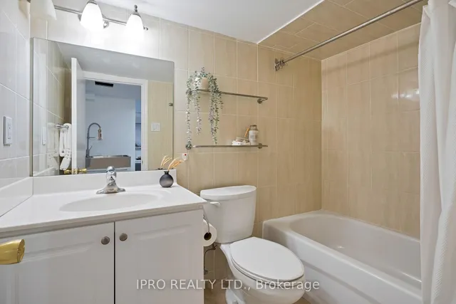 Additional image 43 of 273 Strathmore Blvd