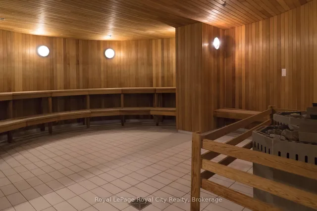 Additional image 40 of 39 Queens Quay Unit 830