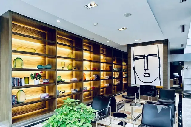 Additional image 30 of 38 Grenville St Unit 508