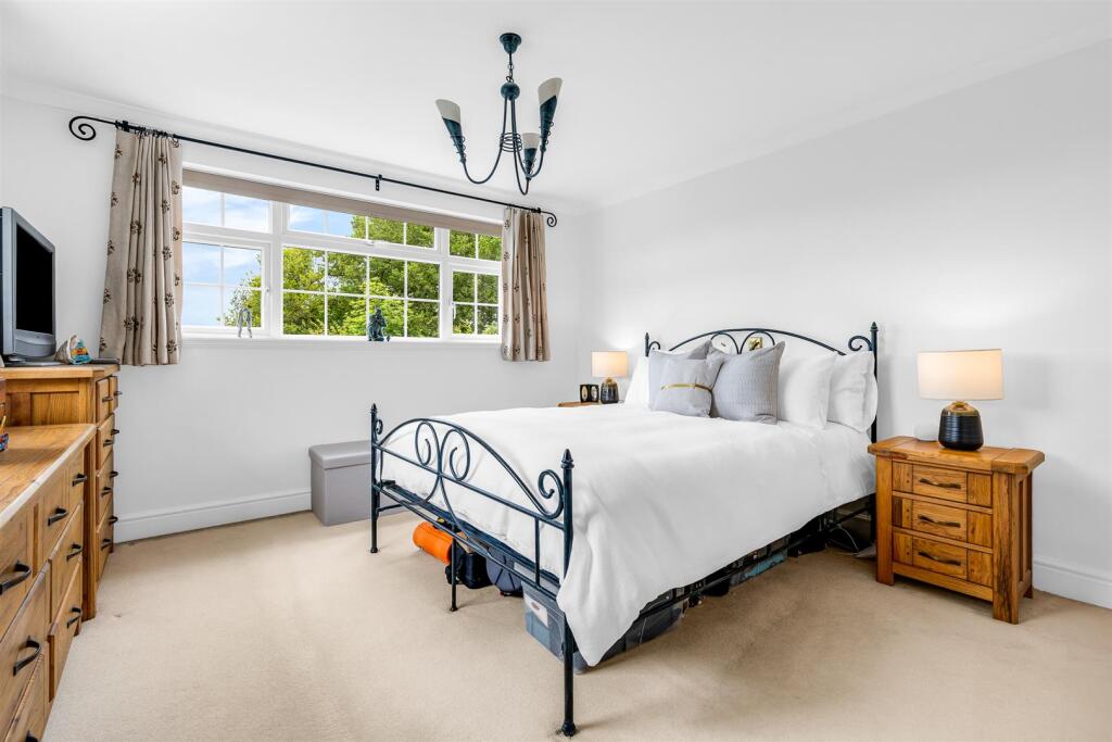 Additional image 24 of Warren Way, Welwyn