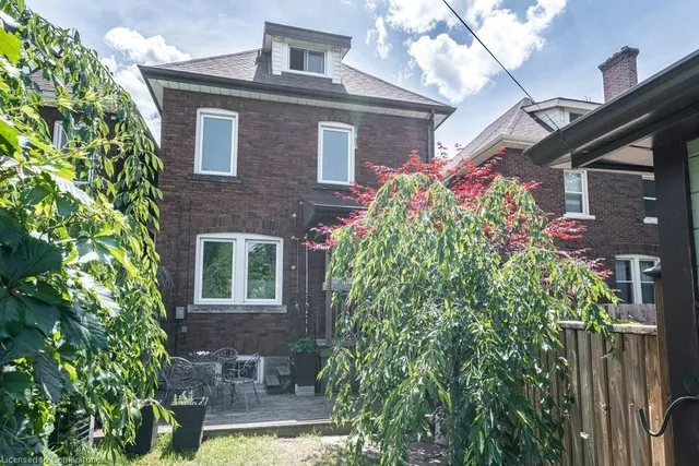 Additional image 38 of 39 Maplewood Ave