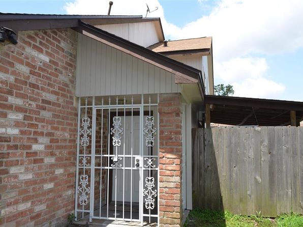 12203 Wild Pine Dr #C, Houston, TX 77039