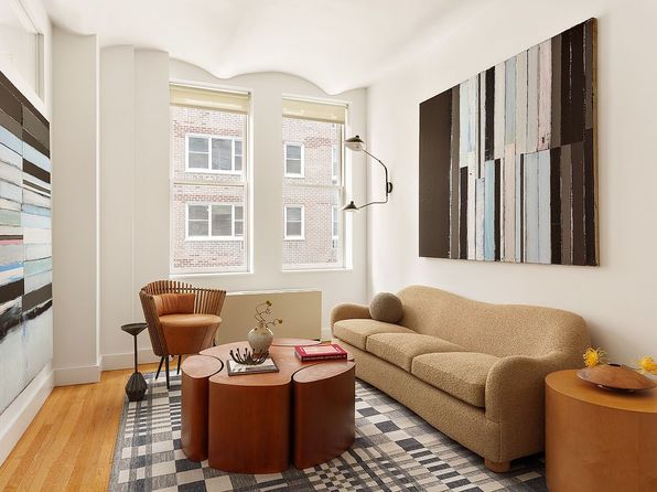 9 Barrow St, New York, NY 