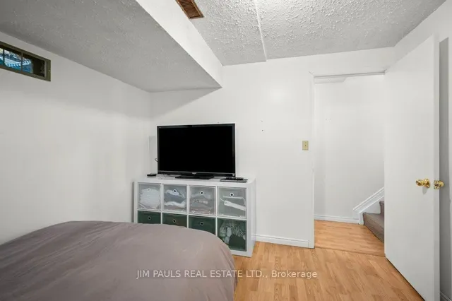 Additional image 40 of 104 Golfwood Dr