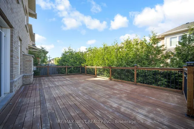 房产图片 48 - 198 Jessie Caverhill Pass