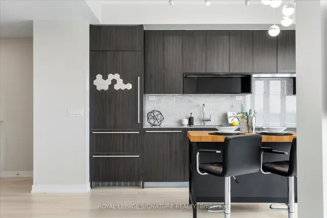 Additional image 19 of 117 McMahon Dr Unit 2511