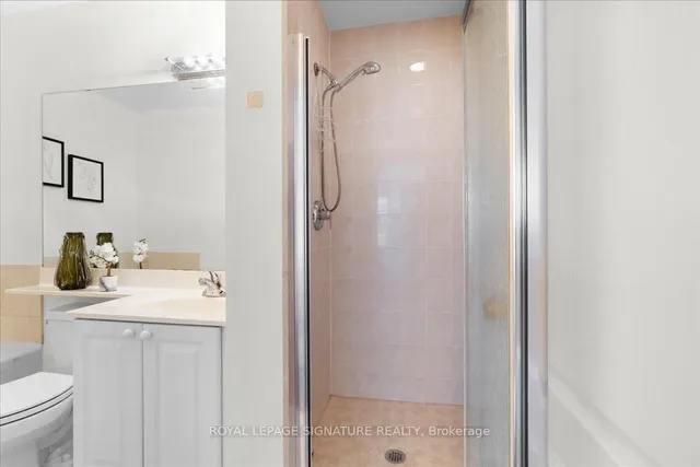 Additional image 17 of 1 Lomond Dr Unit 802