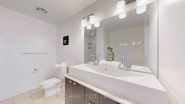 Additional image 19 of 103 The Queensway Ave Unit 2706