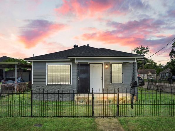 5519 Chapman St, Houston, TX 77009