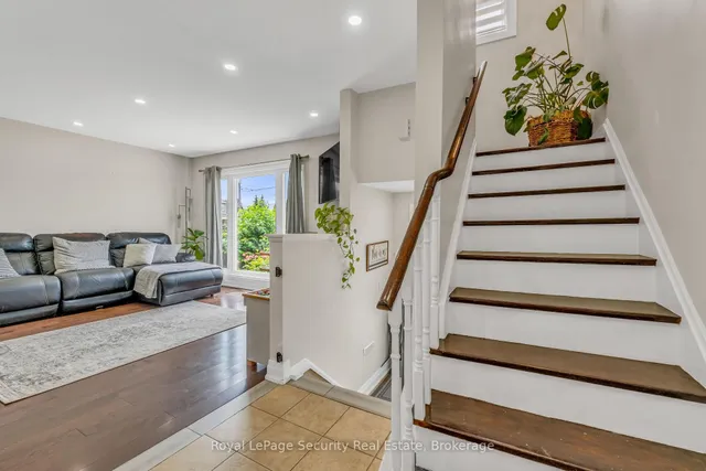 房产图片 14 - 23 Talent Cres