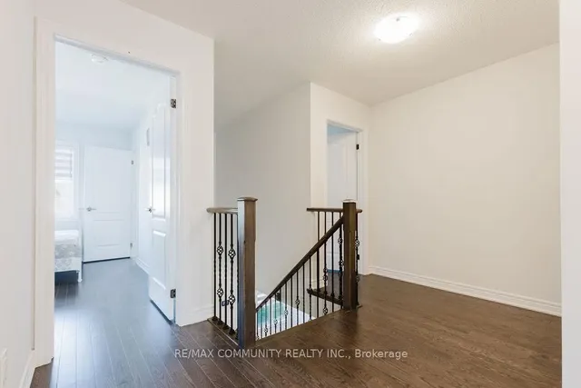 Additional image 37 of 100 Folgate Cres