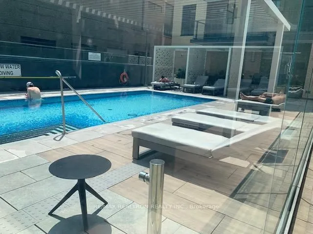 Additional image 15 of 543 Richmond St Unit 402