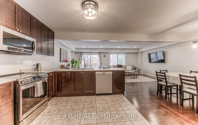 Additional image 11 of 403 Moorlands Cres